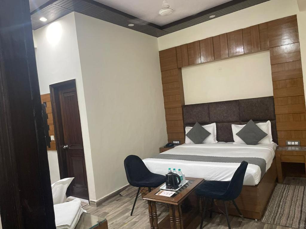 Hotel Radiance Delhi  Exterior foto