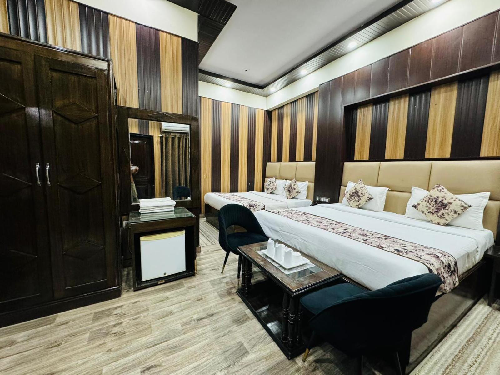 Hotel Radiance Delhi  Exterior foto